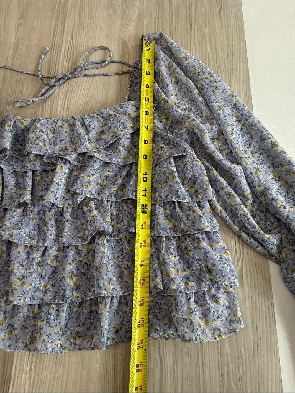 ASTR the Label Floral Smocked Ruffle Top Blue Lavender Puff Sleeve Square Neck M